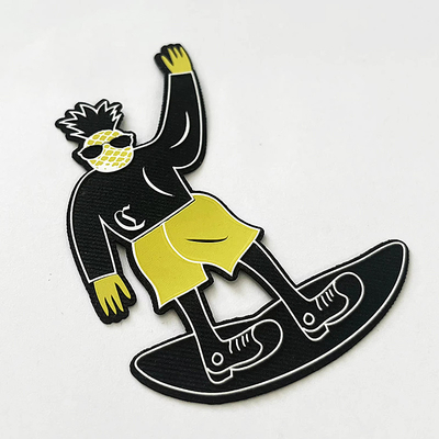 สะอาดต่อสิ่งแวดล้อม กันน้ํา PVC Patch Custom Clothing Logo Moral Patch 4 มิลลิเมตร