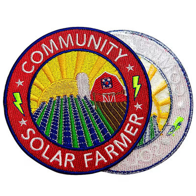 แผ่นขีดขีดทองเหลืองขีดขีด Custom Embroidered Logo Patches