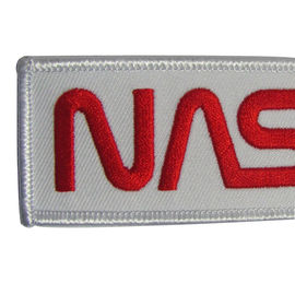 Iron On Embroidery Patch Custom Twill Fabric Embroidery Patch for Uniforms Jackets Hats and More MOQ ต่ํา เครื่องเขียนฟรี ตัวอย่างเร็ว
